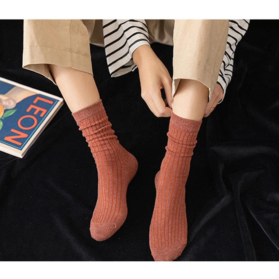 Носки женские хлопковые однотонные 10 цветов черные белые бежевые синие желтые |