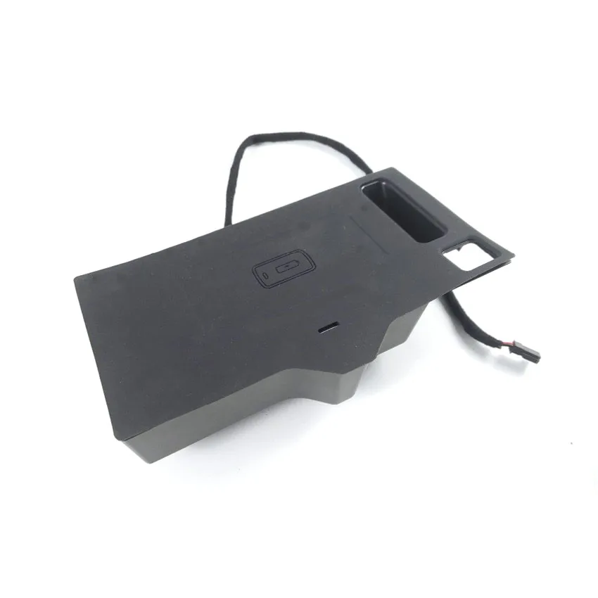 Автомобильное зарядное устройство из АБС-пластика 15 Вт 1 комплект