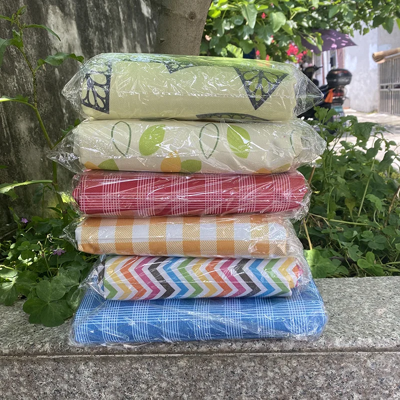 

New Outdoor Beach Picnic Folding Camping Mat Multiplayer Waterproof Sleeping Camping Pad Mat Moistureproof Plaid Blanket