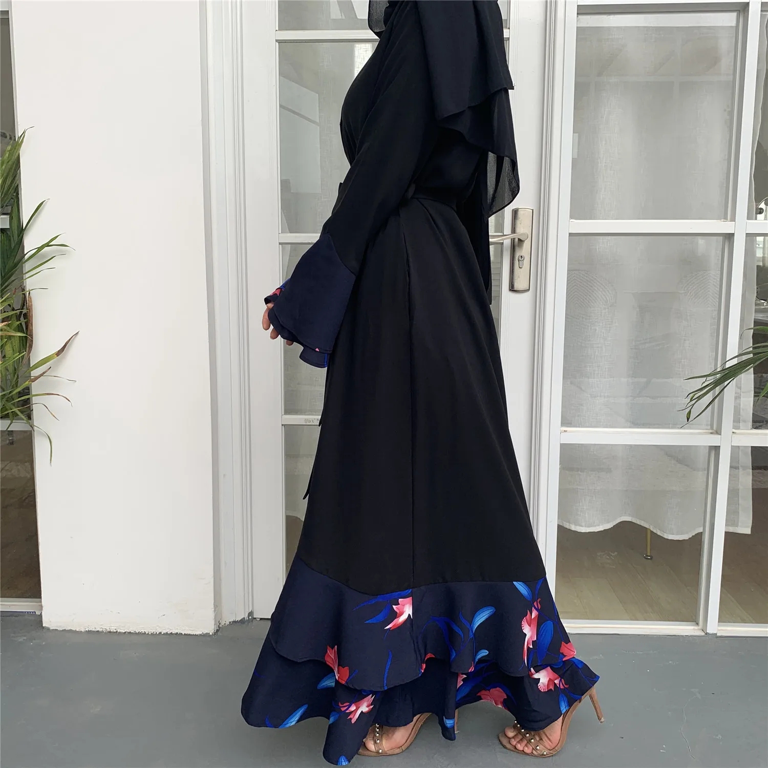 

Donsignet Muslim Dress Muslim Fashion Middle East Duabi Abaya Turkey Robe Horn Long Sleeve Button Slim Parent-child Muslim Dress