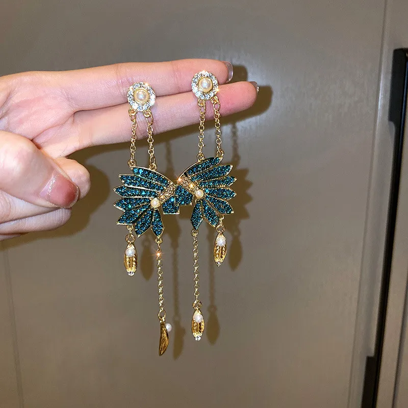 

FYUAN Indian Portrait Crystal Earrings for Women Bijoux Long Tassel Rhinestone Dangle Earrings Statement Jewelry