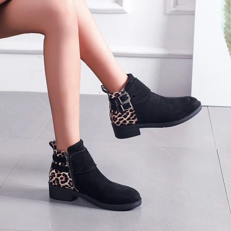 

Новые стильные ботинки на низком каблуке, повседневные женские ботильоны, женские ботильоны с ремешком и пряжкой, женские ботинки больших р...