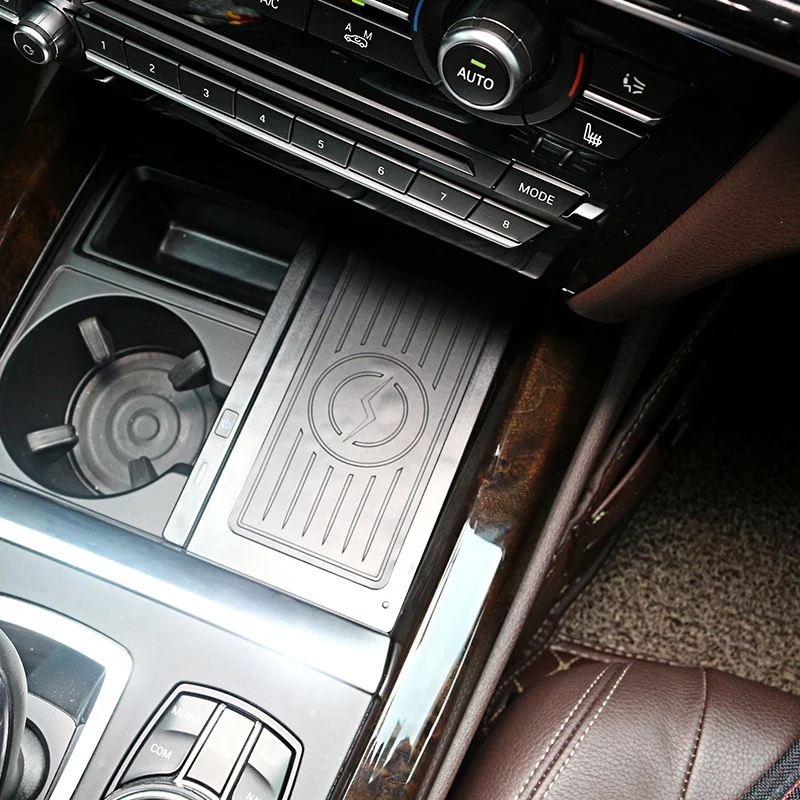 Беспроводное зарядное устройство 10 Вт Qi для автомобильной консоли Быстрое