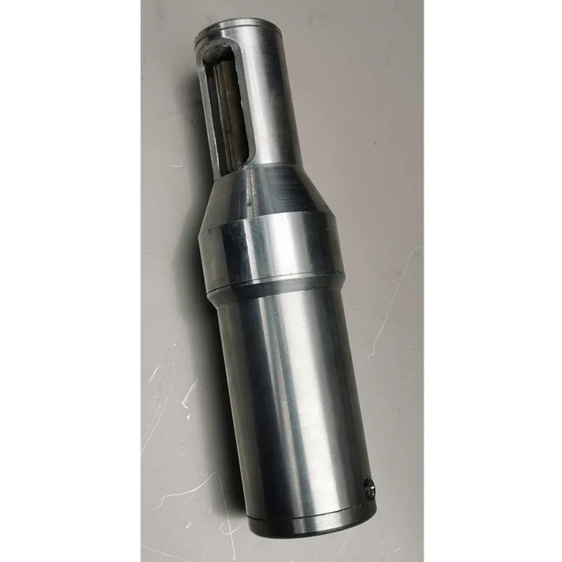 

Аппарат для удаления кокосовой шелухи с новым дизайном