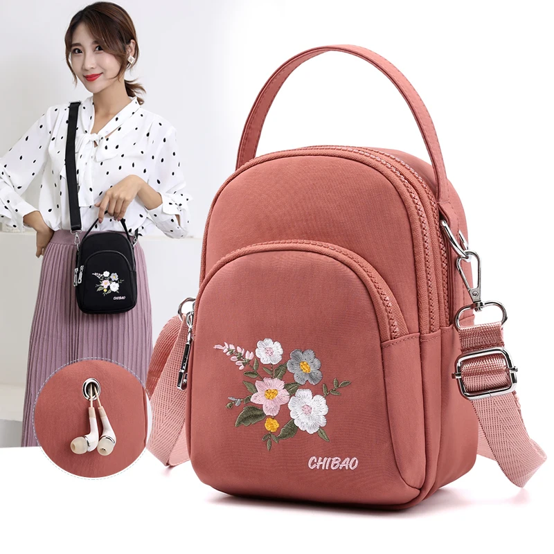 

2019 NEW Fashion Women Shoulder Bags Embroidery color frower Lady Simple Casual Style Nylon Cloth Waterproof HandBags XZ-231.