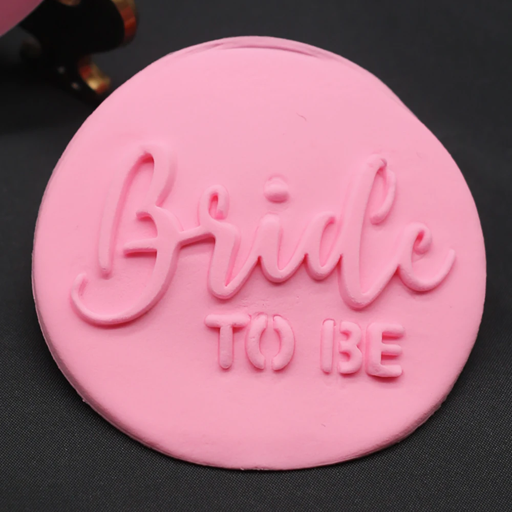 New Bride to be MR and Mrs Cookie Cutter Mould 3D Fondant Cake Embosser Stamp Mold Wedding Biscuit Decorating Tools | Дом и сад