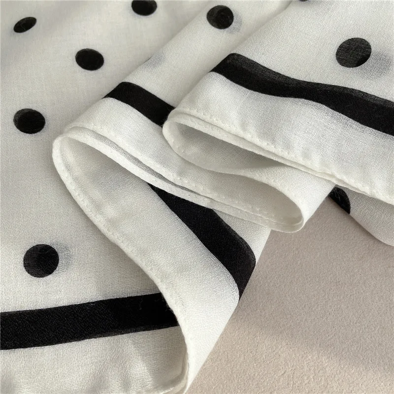 

2021 Spring New Women Dot Scarf Cotton Shawls and Wraps Fashion Summer Beach Hijabs Black and White Long Pashmina Stoles Bandana