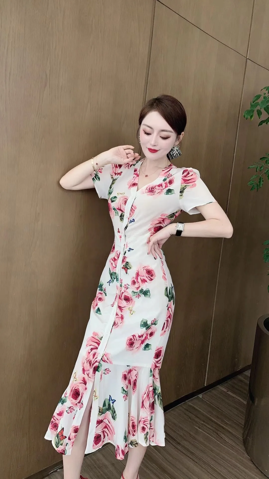

2021 silk dress summer short sleeve printing fishtail fashion slim