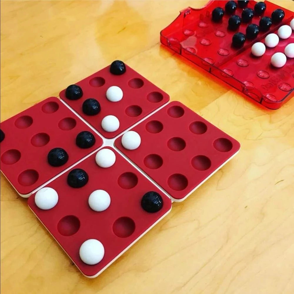 

High Quality Black And White Beads Chess Rotating Board Game Magic Pentago Game Wooden Board Puzzle Game Children Toy Gift