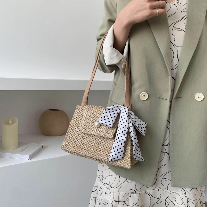 Сумка женская из соломки с клапаном летняя 2020 |