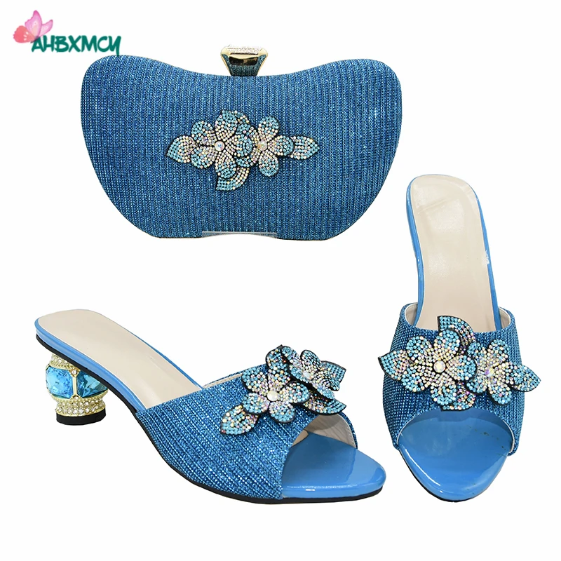 

Mature Style 2020 New Design Italian Women Shoes and Bag to Match in Goden Color with Appliques for Garden Party with Crystal