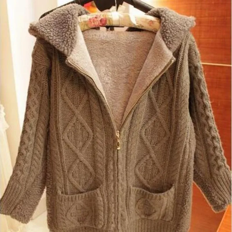 

Winter Sweaters Womens Fleece Lining Coat Warm Loose Knitted Cardigans Female Fashion Long Sleeve Knitwear Hooded Zip Outerwear