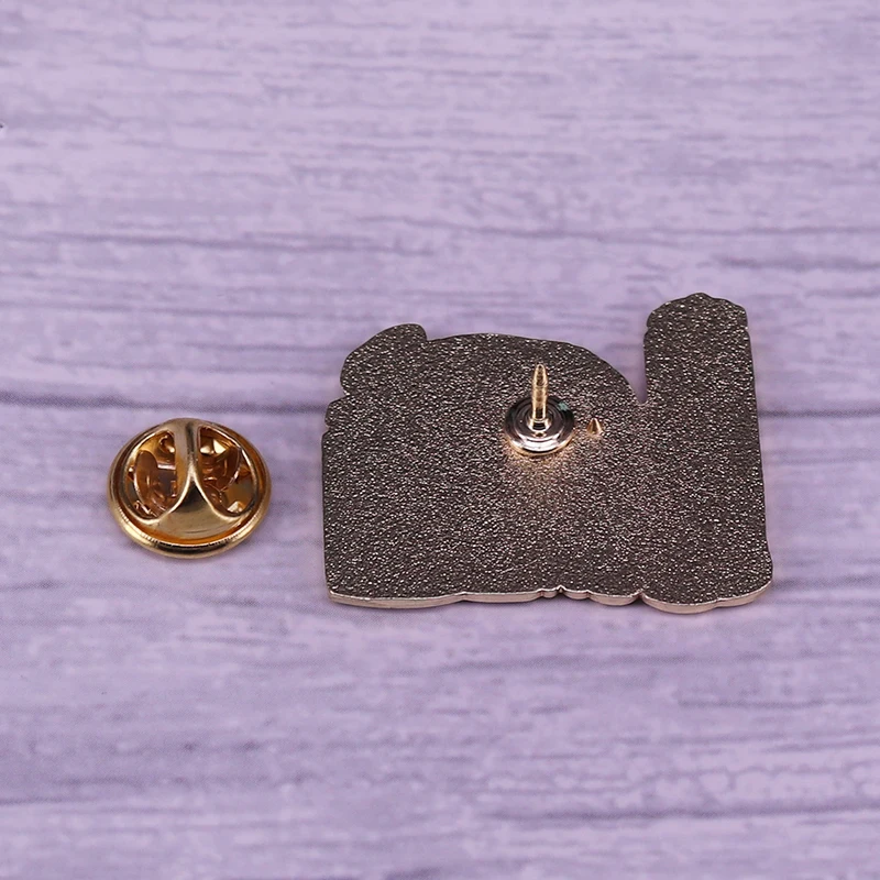 Эмалированная брошь в виде мокрого образца с изображением осьминога щупальца