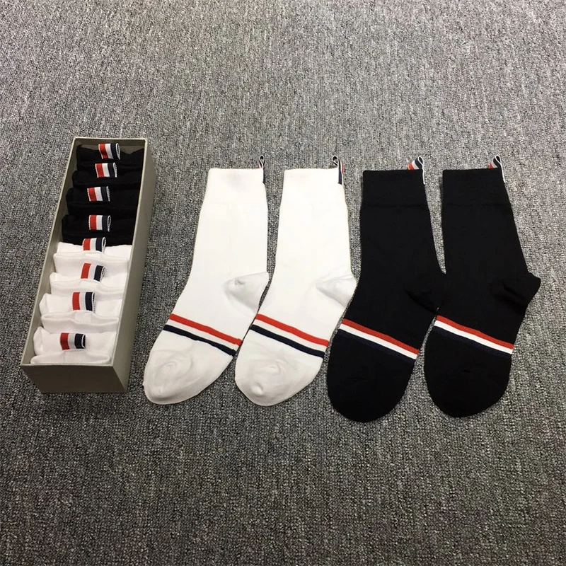 TB THOM Men's Socks Luxury Brand Stripes Middle Tube Socks Women's Casual Street Fashion Wholesale TB Stockings Ins 4 Pairs