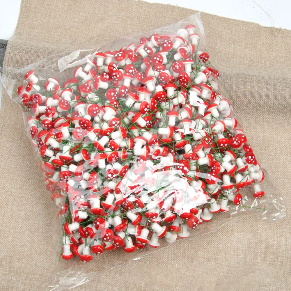 

50Pcs/set Mini Red Mushroom Simulation Ornaments Dotted Small Potted DIY Toy House Landscape Bonsai Crafts Garden Decoration