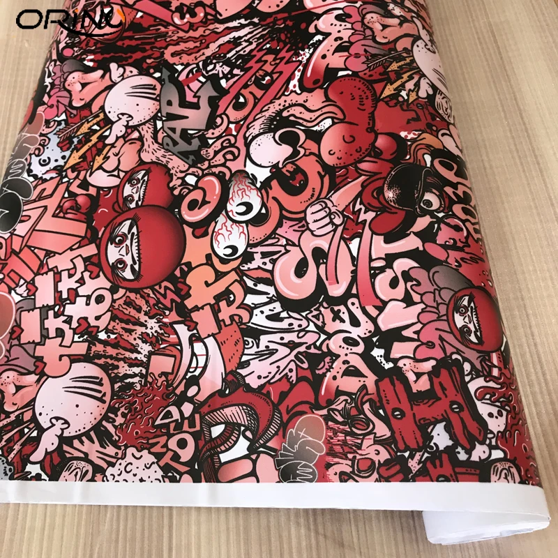 С рисунком черепа из мультфильма с имитацией наклеек надписями &quotBomb&quot