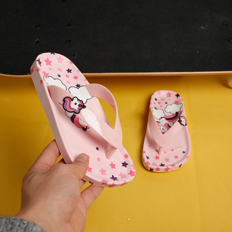 

Шлепанцы для детей; Новинка лета 2021 года; Детские шлепанцы; Пляжные туфли для девочек для маленьких мальчиков; Легкие детские сандалии для п...