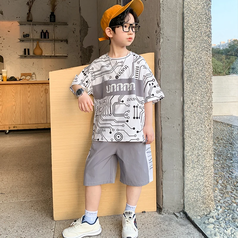 

2021 New popular logo boys' short sleeve set, middle school boys' sports shorts, summer boys' two-piece set