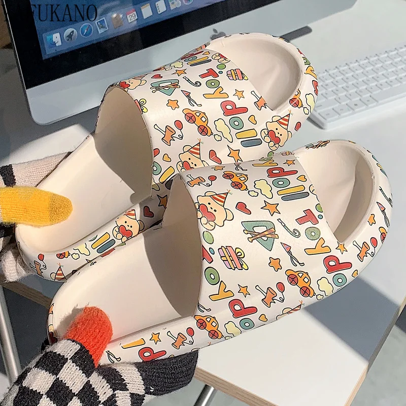

Slippers Female Summer Cute Cartoon Graffiti Girl Heart Small Bear Home Indoor Bath Soft Thick-Soled Sandals Platform Slides
