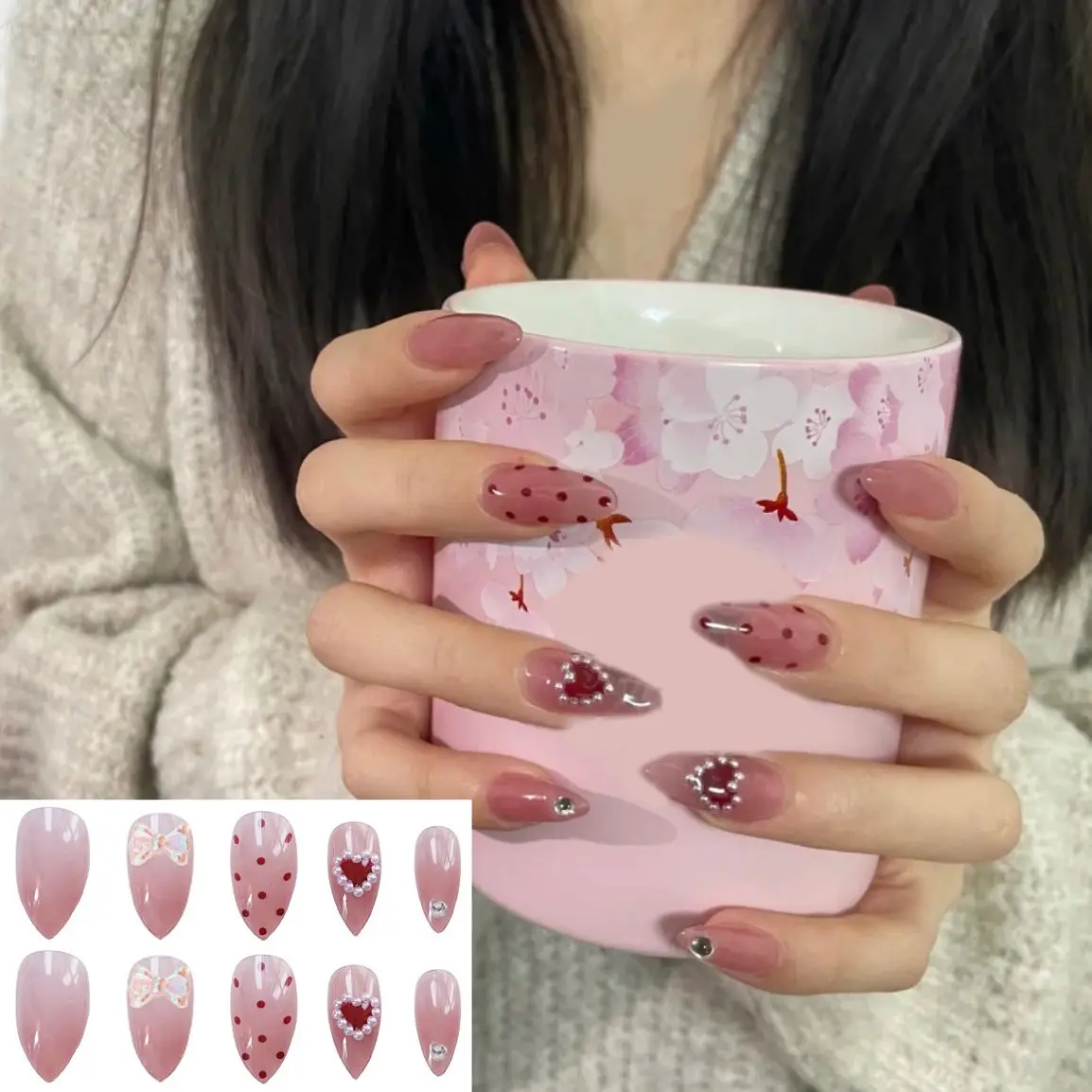 

24pcs/Box Red Fashion Artificial Manicure Tool Nail Tips Wearable Fake Nails Heart Almond Rhinestone False Nails