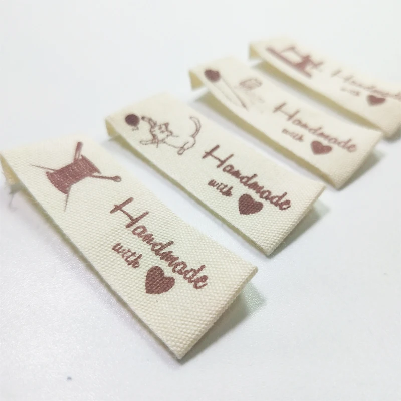 FreeShipping100pcsPureHandMadeDDIYWitheLoveLabelsCottonFabricPrintingTagsForGarmentBagsSewingAccessoriesSpotsGoods | Дом и сад