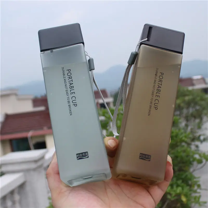 

Korean version simple personality square plastic cup fall proof portable boys and girls cup net red sports lovers cup