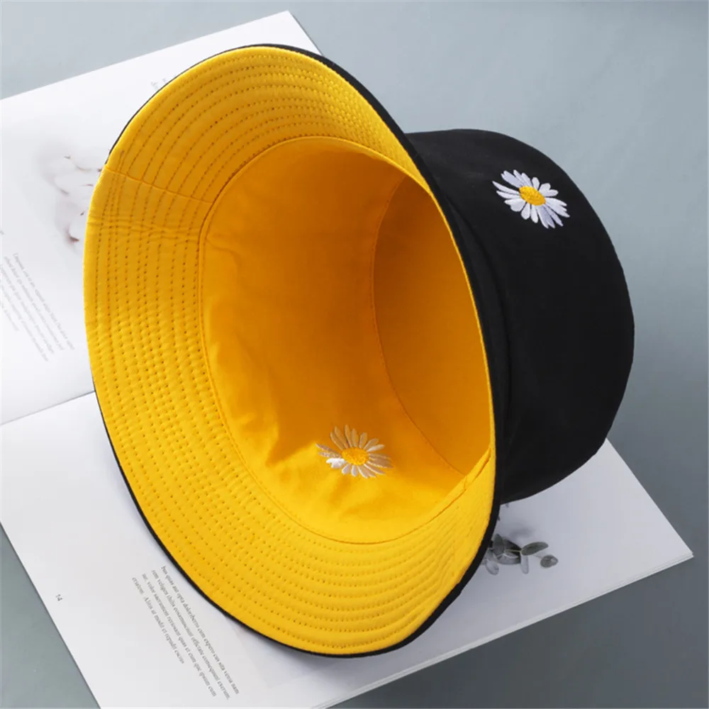 

2020 Popular Daisies Double-Sided Bucket Hat Women Girls Foldable Outdoor Chapeau Sun Prevent Hats Cotton Fisherman Cap