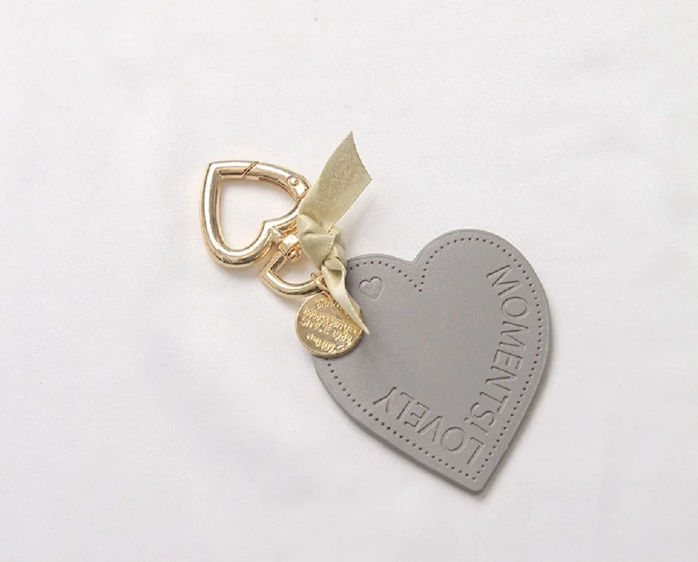 

2020 NEW Exquisite KeyChains Fashion Leather Love Sweet Is A Key Chain Lovers Bag Pendant Accessories Key Rings