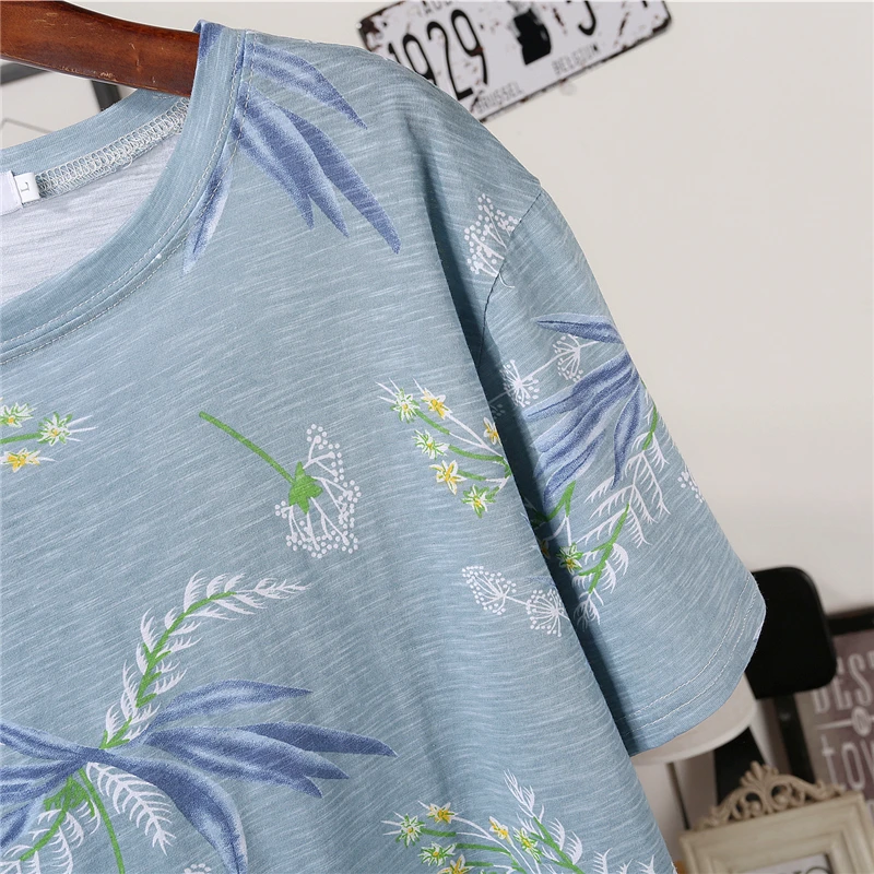 Футболка женская с круглым вырезом коротким рукавом и принтом свободного покроя