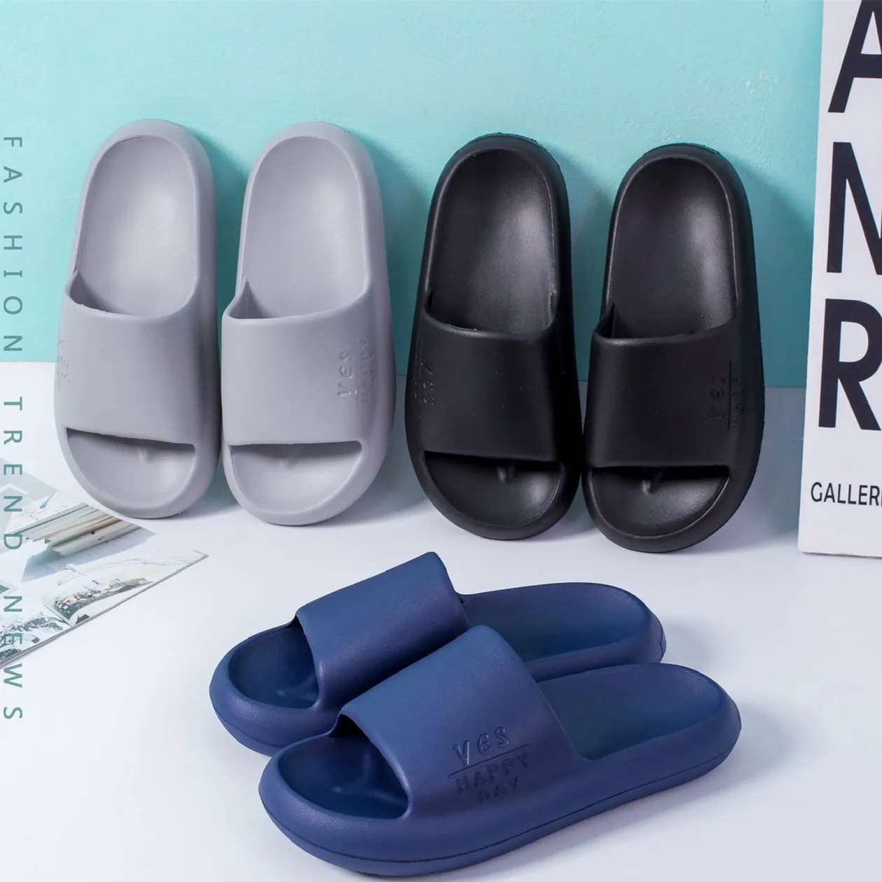 

Indoor Bathroom Shower Couple Slippers Men Thick Non-slip Home Anti-slip Deodorant Cloud Men Ladys Soft Slides Sandals Shoes