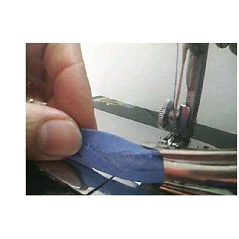 2 комплекта/приблизительная (ширина ткани) прижимные лапки с прижимной лапкой для