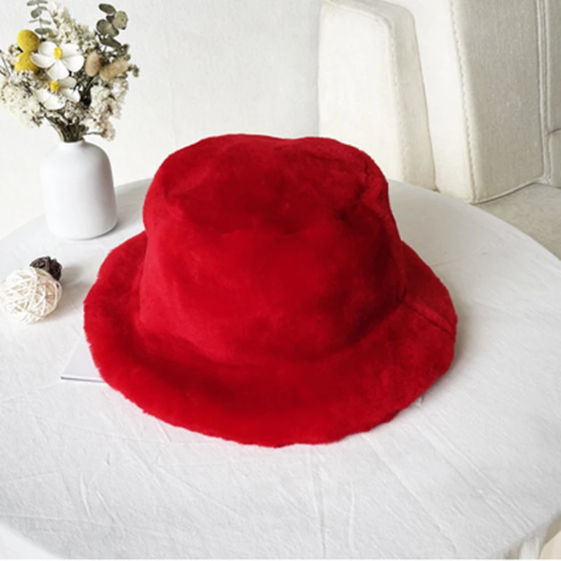 Женская зимняя Панама из натурального меха ягненка |