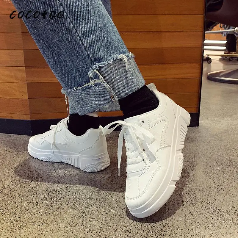 Женские кроссовки в Корейском стиле летние белые на толстой подошве с юбкой
