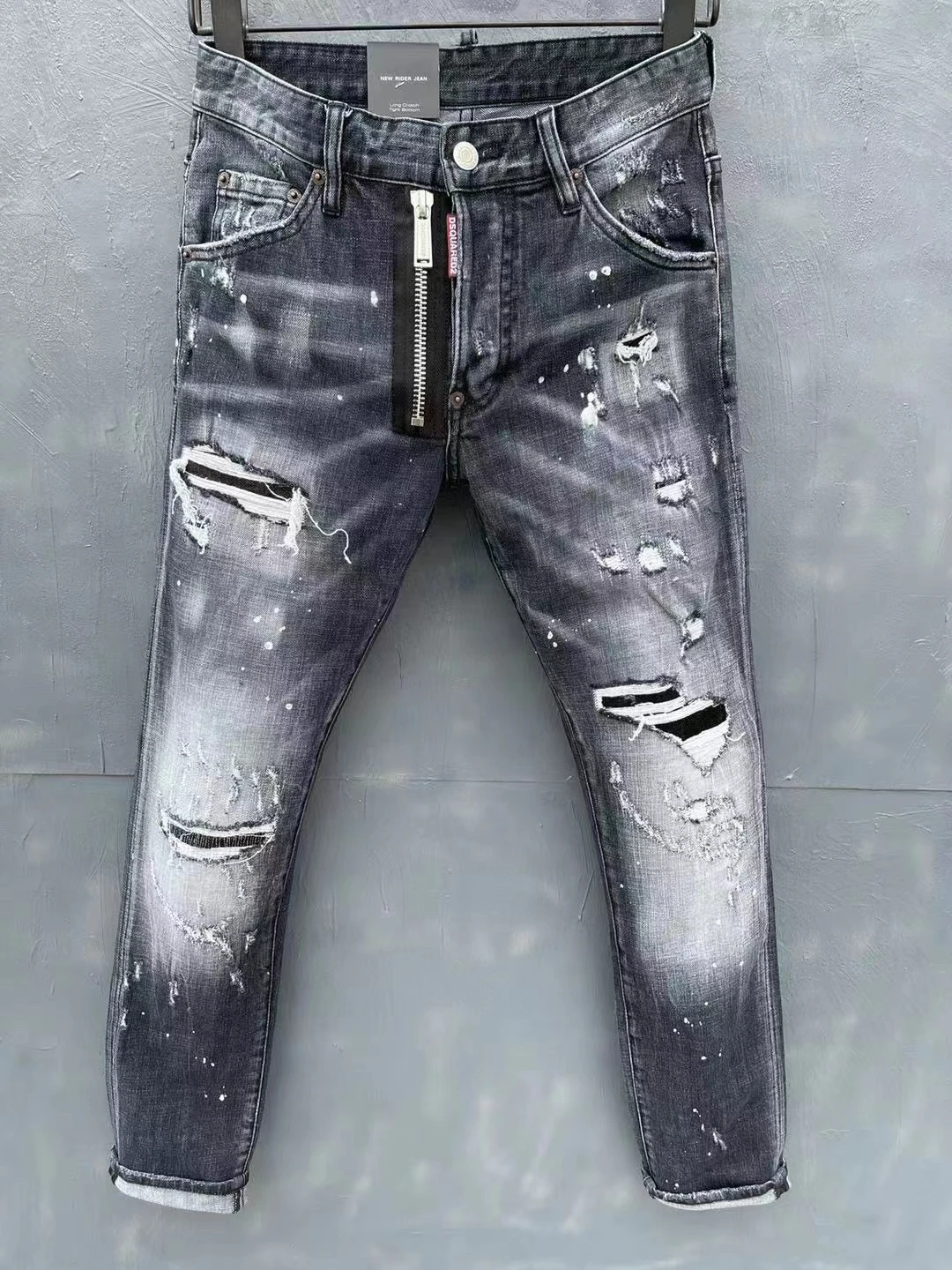 

2021 New Style DSQUARED2 Fashion Motorcycle Ripped Paint Jeans 051