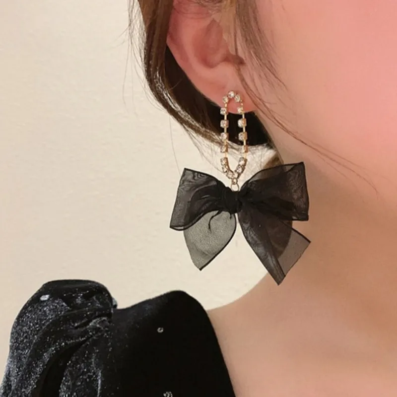 Long Retro Personality Bowknot Pendant Earrings for Women 2021