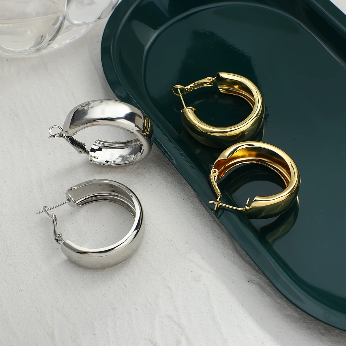 

Flashbuy Trendy Gold Silver Color Hoop Earrings Women Vintage Metal Round Circle Statement Earrings Minimalist Jewelry