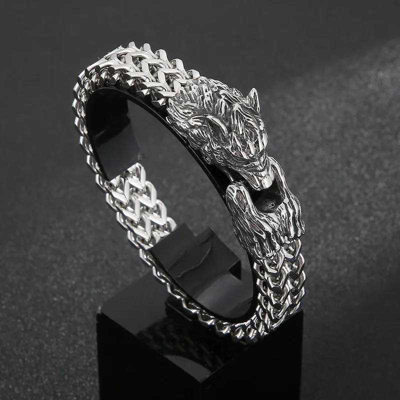 

European and American trendy domineering wolf head double-layer cast titanium steel men's bracelet