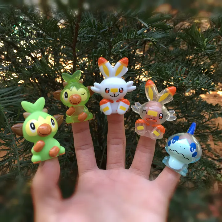 

Pokemon Action Figure Genuine Sword and Shield Yusanjia Grooveey Scorbunny Sobble Finger Sets Vinyl Finger Puppet Toy Model