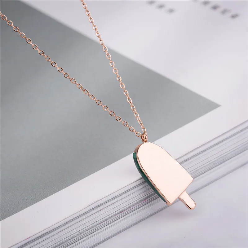 

CS2081 Classic circular pendant necklace with fine chain fashion jewelry