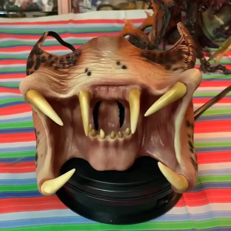 

Predator Cosplay Scary Latex Helmet Mask Prop Halloween