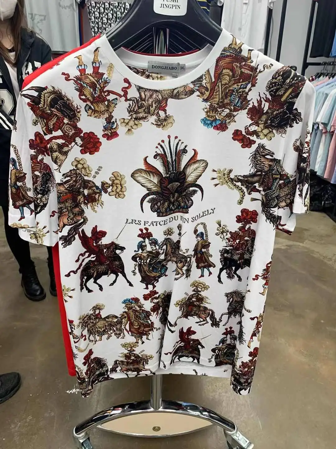 

Модные мужские топы KZ0375 и футболки 2021, Подиумные роскошные известные брендовые европейские дизайнерские короткие футболки с принтом для ве...