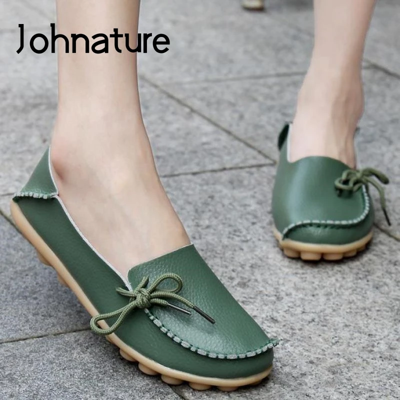 Женские туфли на плоской подошве Johnature с круглым носком и шнуровкой удобные