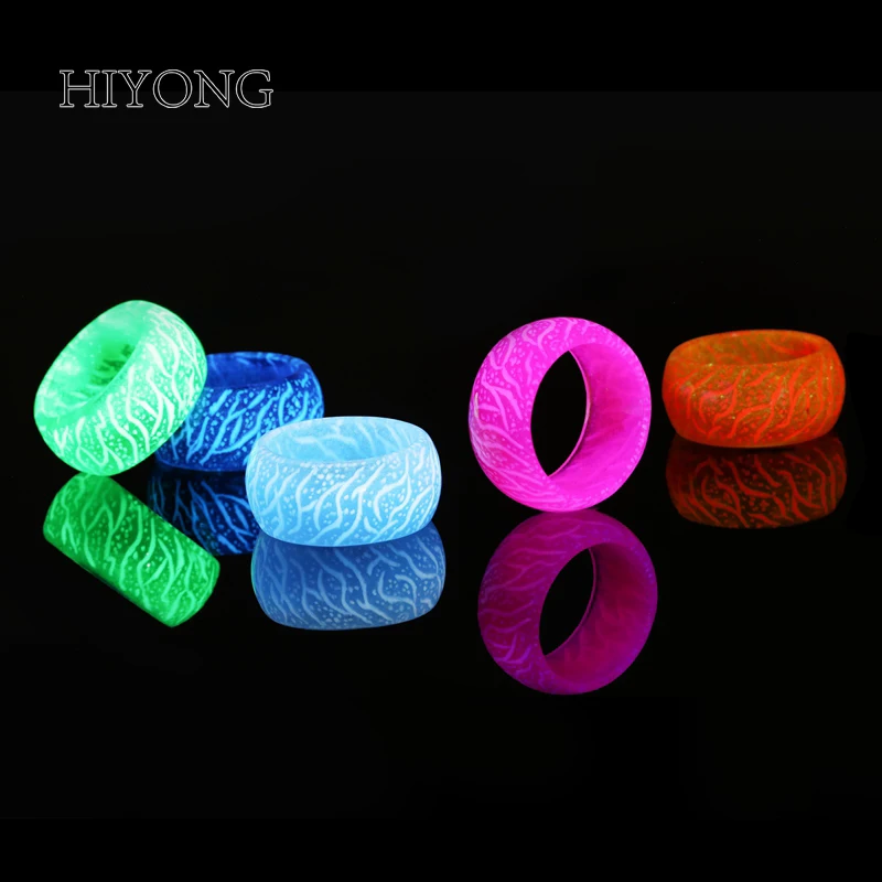 

HIYONG New Design Luminous Purple Blue Resin Ring Glowing In The Dark Wedding Engagement Rings For Women Men Jewelry Gift