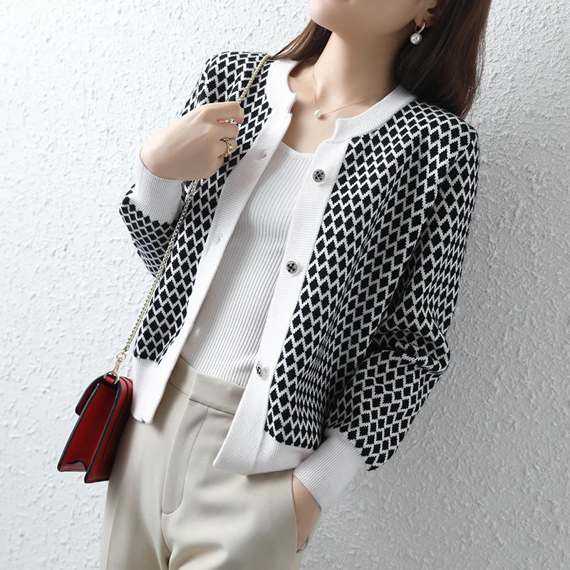

2021Spring Autumn New Pure Wool Hit Color Cardigan Long-Sleeved Short Large size Base Top Round Neck Plaid Cashmere Knit Jacket