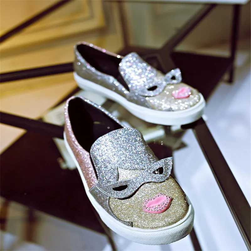 Buono scarpe для колледжа Повседневный стиль цветные очки с красными губами на толстой плоской подошве; женские тонкие туфли; лоферы