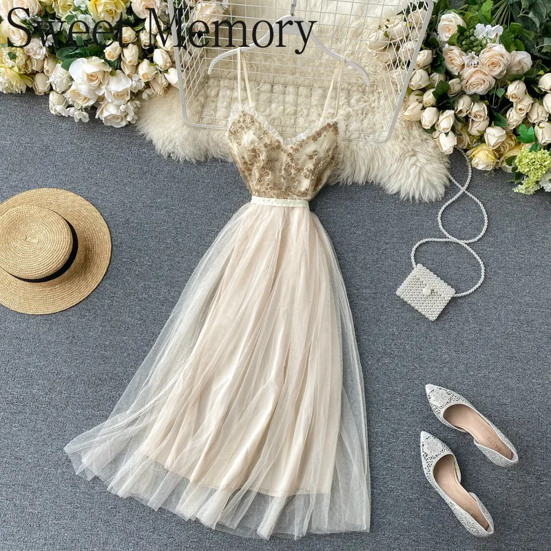 Платье женское коктейльное из тюля без рукавов с блестками на лето | Свадьбы и