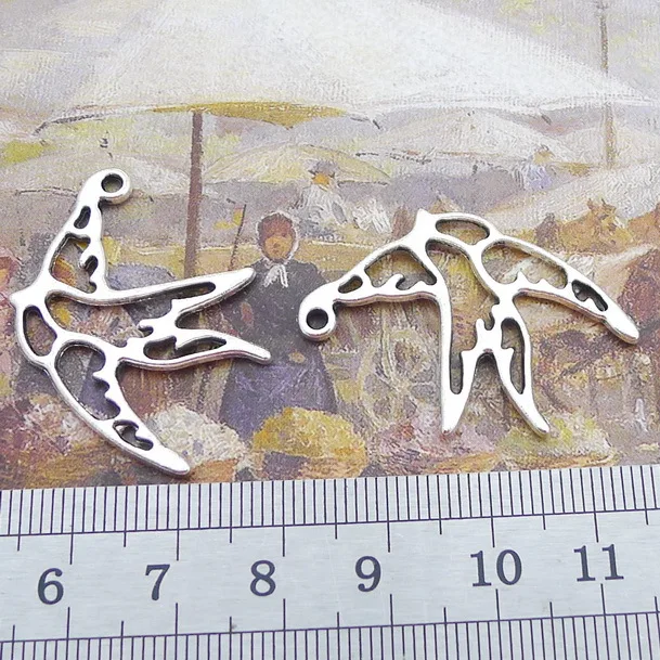 

10 PCS/Lot 35mm*27mm Pendant Antique Silver Color Hollow Bird Charms For DIY Jewelry Making DIY