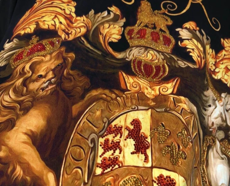 

20ss new fashion floral horse chain crown gothic diamond print tee cotton tee for men