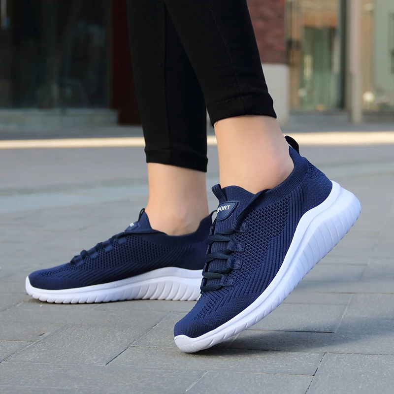 Новейшие женские кроссовки для бега спортивные 35 42 Женская прогулочная обувь
