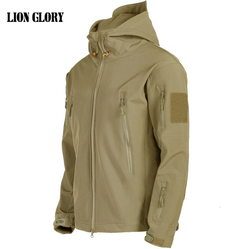 

Coats & Jackets